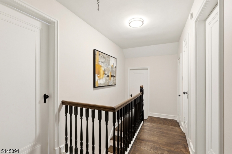 148 John St