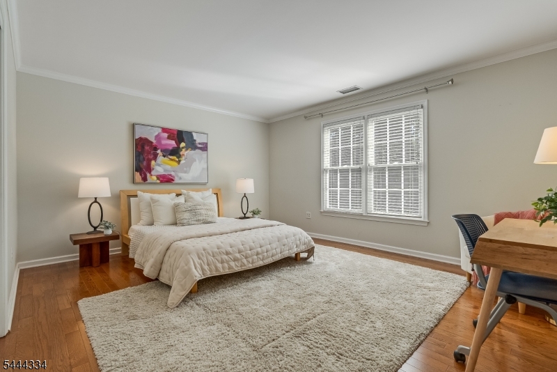 3 Connet Ln