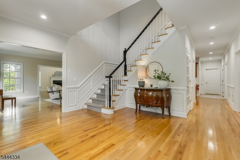 3 Connet Ln
