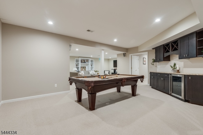 3 Connet Ln