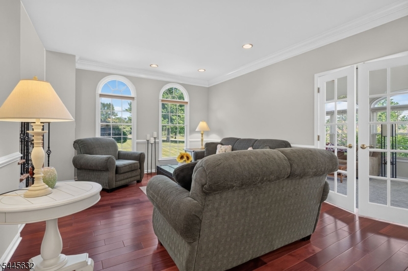 9 Meadow Run Rd