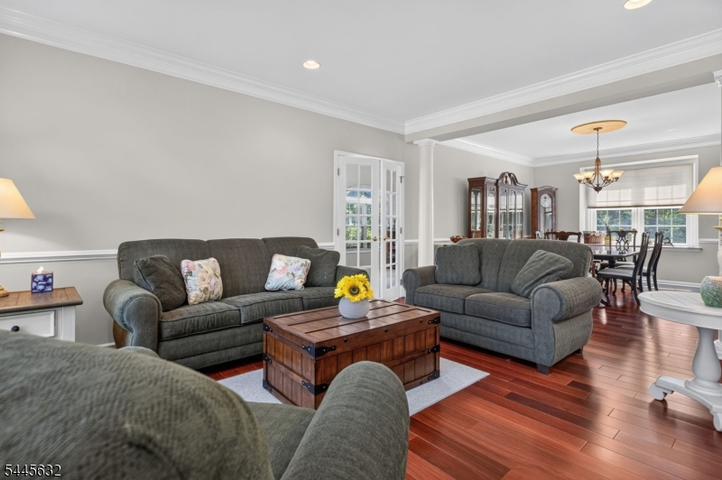 9 Meadow Run Rd
