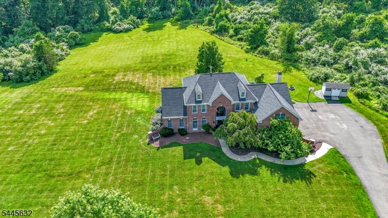 9 Meadow Run Rd