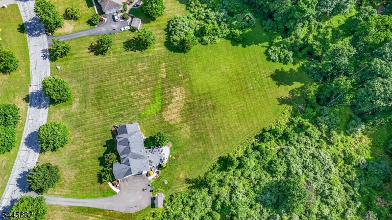 9 Meadow Run Rd