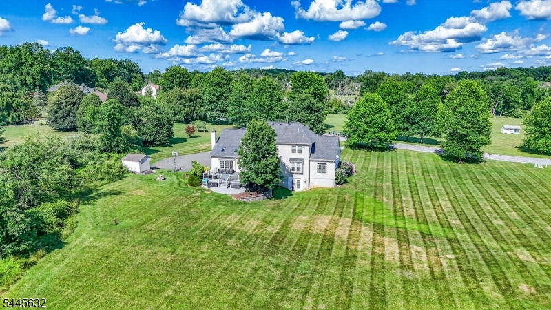 9 Meadow Run Rd