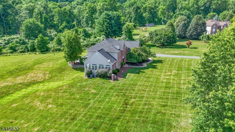 9 Meadow Run Rd