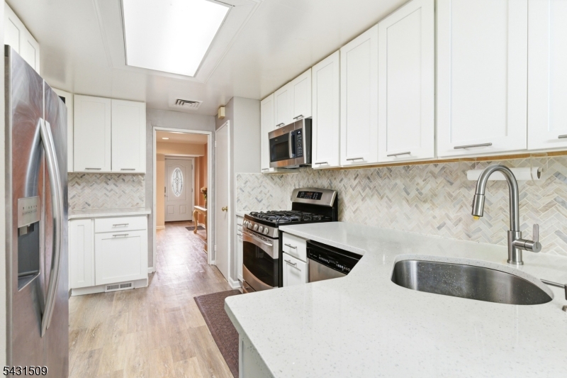 26 Cornell St