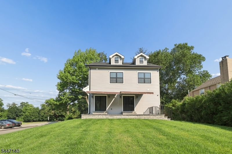4 Hilltop Way