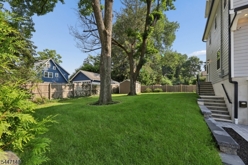 4 Hilltop Way