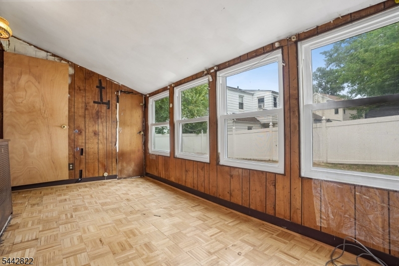 24 Springer St