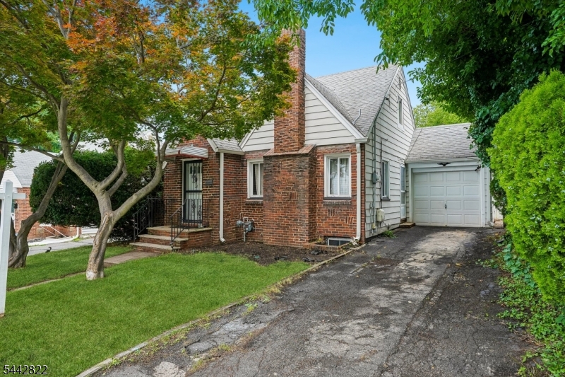 24 Springer St