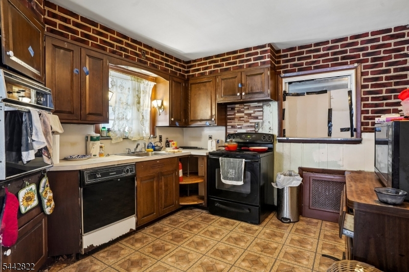 24 Springer St