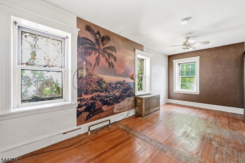 443 Dunellen Ave