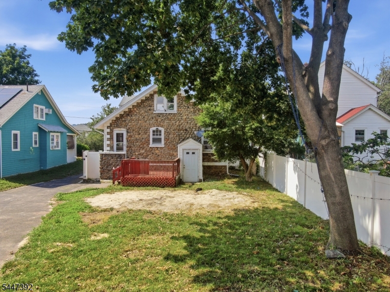 443 Dunellen Ave