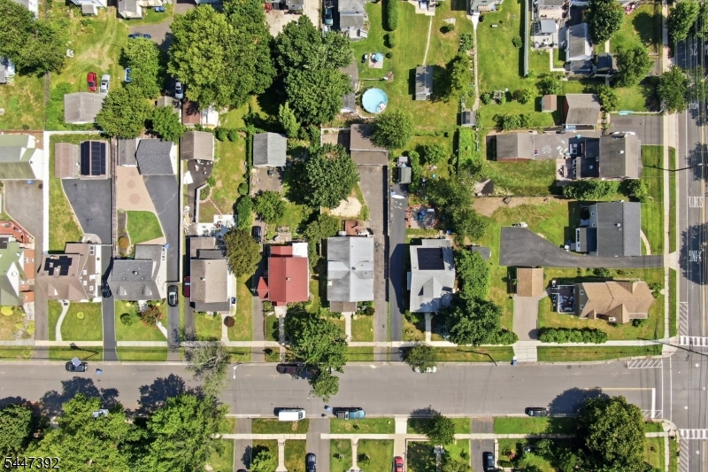 443 Dunellen Ave