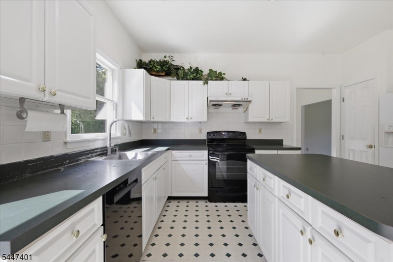 151 Brandon Ct