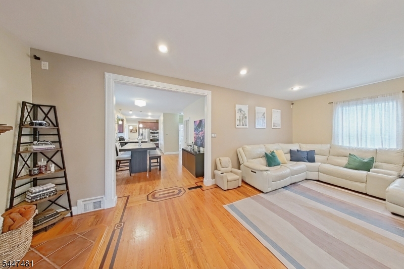 57 Furber Ave