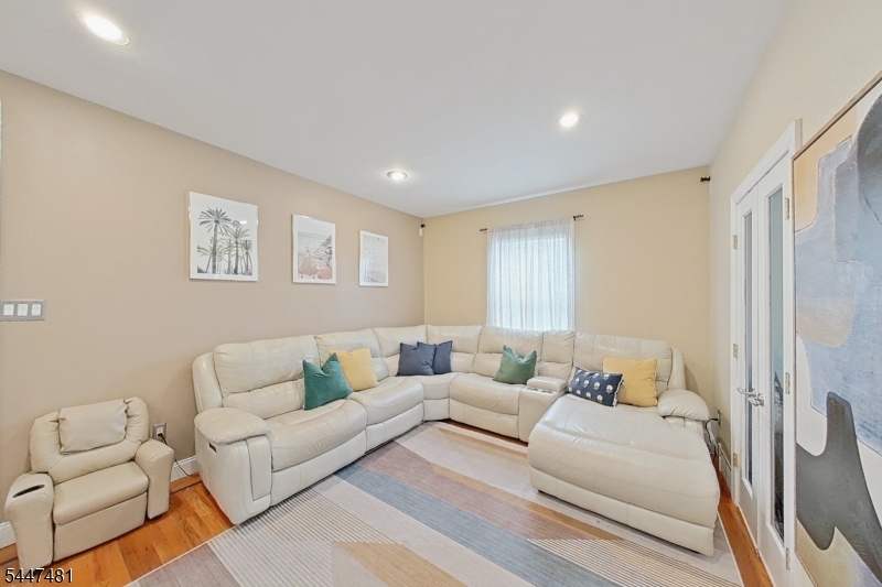57 Furber Ave