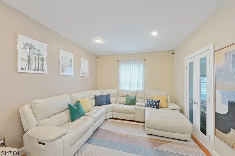 57 Furber Ave