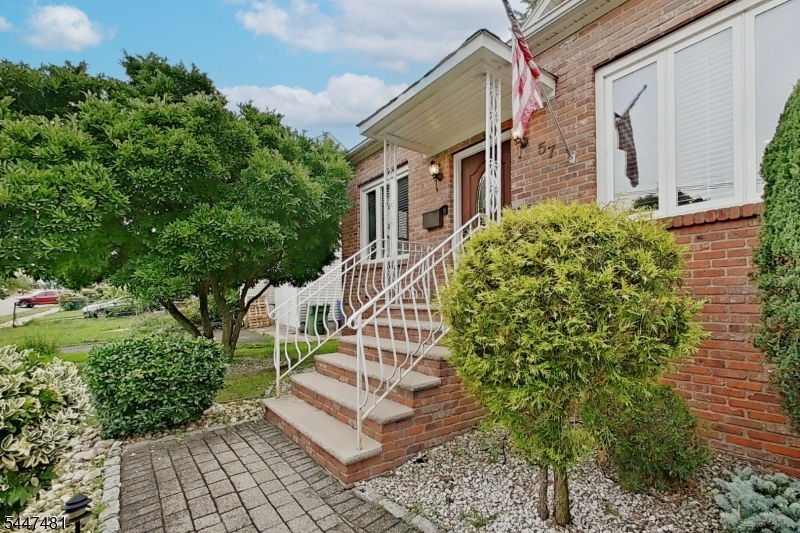 57 Furber Ave