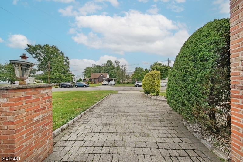 57 Furber Ave