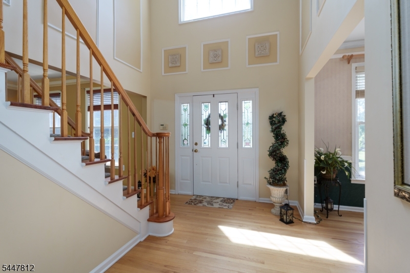 4 Muirhead Ct