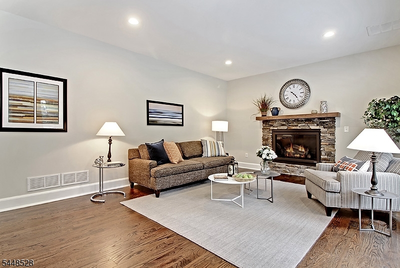 184 Hickory Tavern Rd