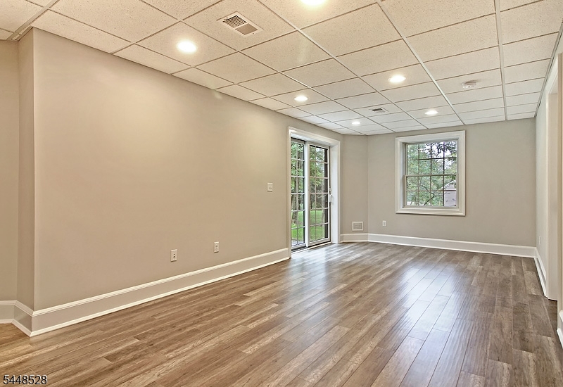 184 Hickory Tavern Rd