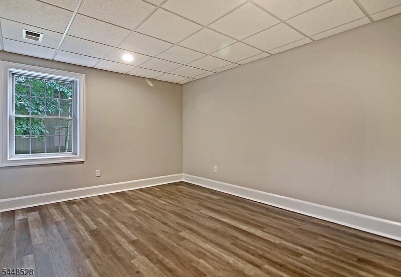 184 Hickory Tavern Rd