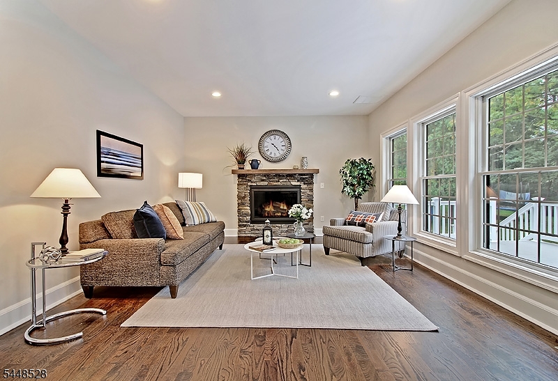 184 Hickory Tavern Rd