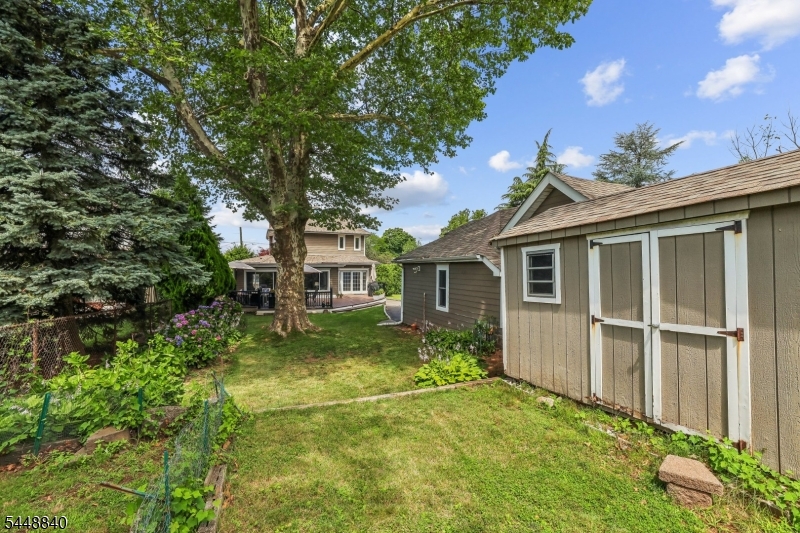 199 Larch Ave