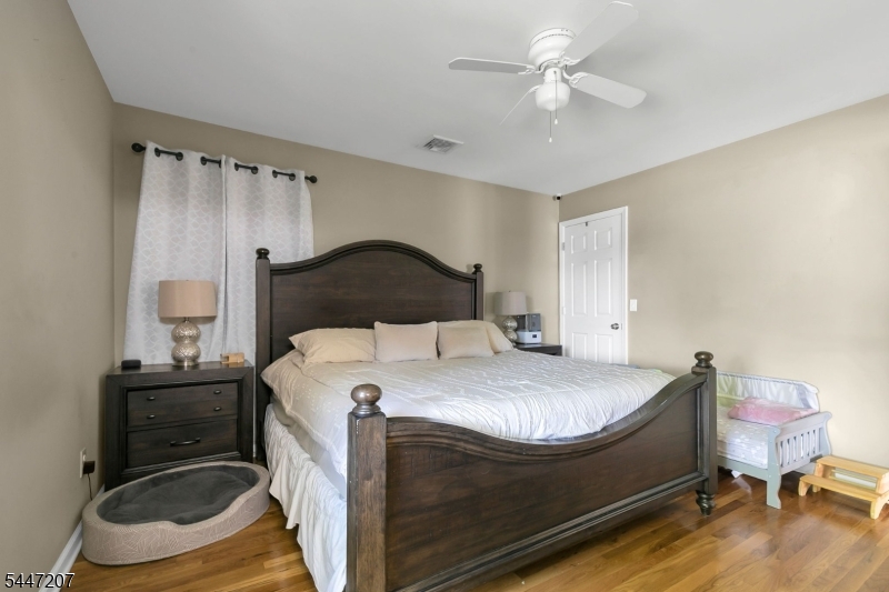 25 Gillette Rd