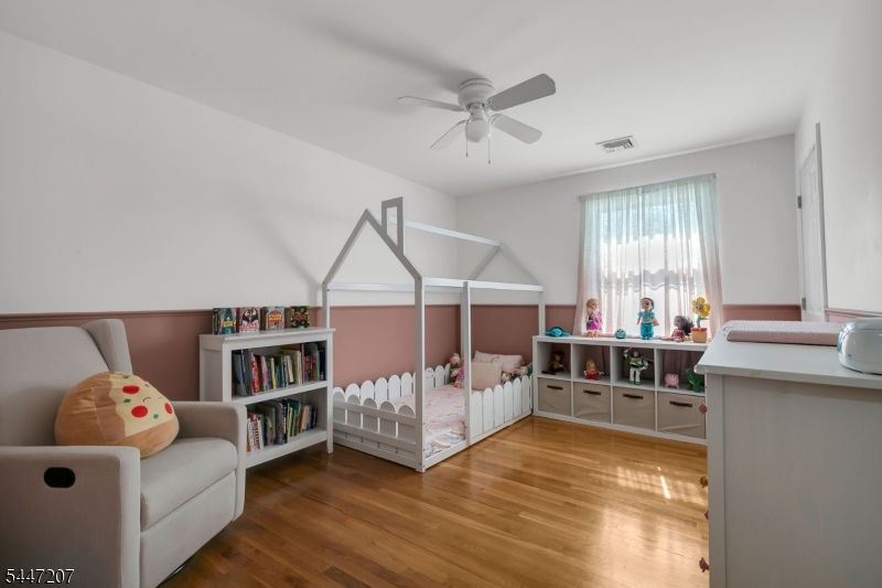 25 Gillette Rd