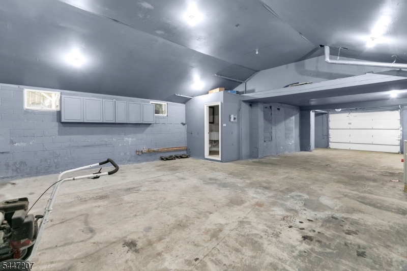 25 Gillette Rd