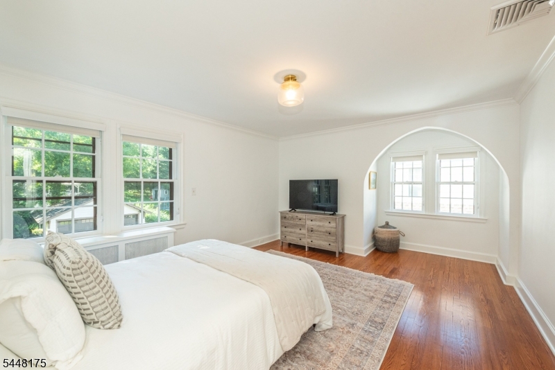 148 Smull Ave