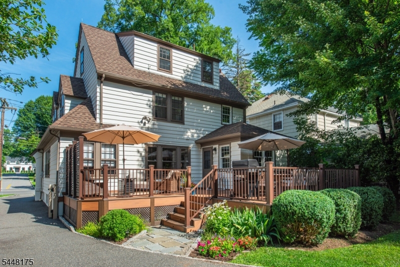 148 Smull Ave
