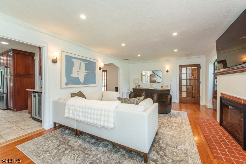 148 Smull Ave