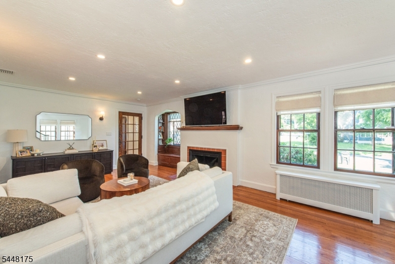 148 Smull Ave