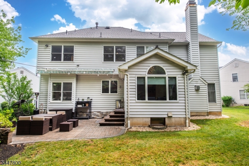 7 GORDON PLACE