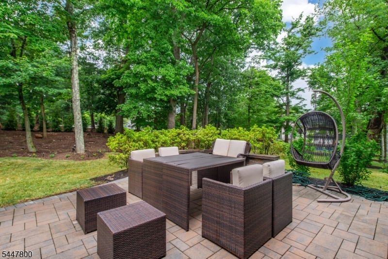 7 GORDON PLACE