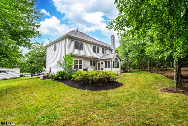 7 GORDON PLACE