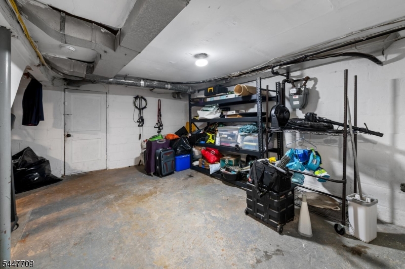 139 Hoover Ave