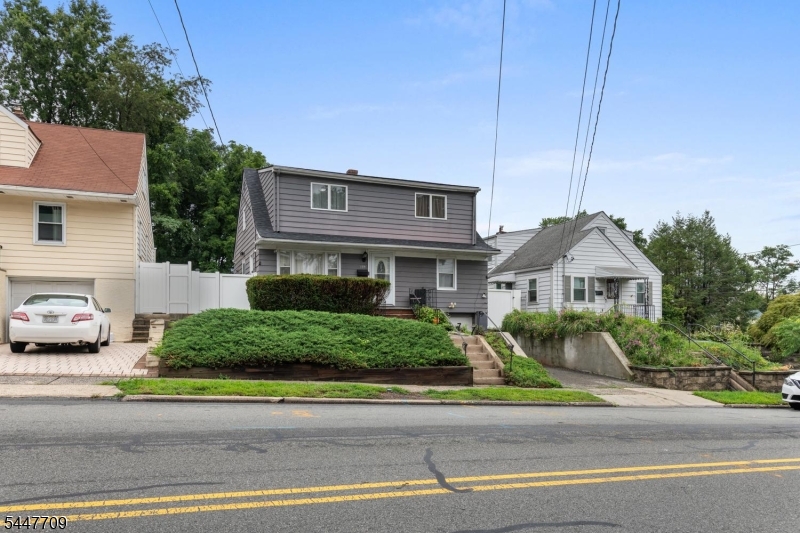 139 Hoover Ave