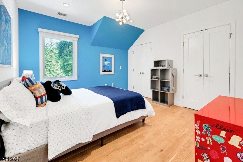 21 Gloucester Rd