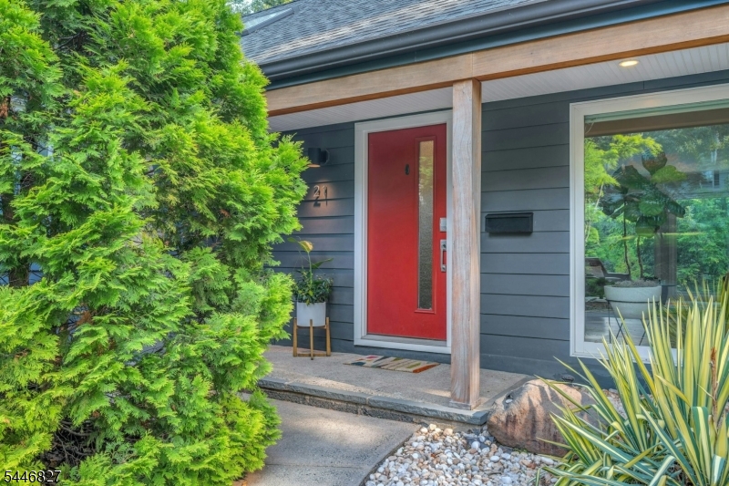 21 Gloucester Rd