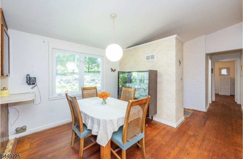 53 Old Wood Rd