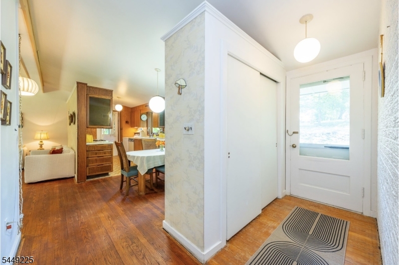 53 Old Wood Rd