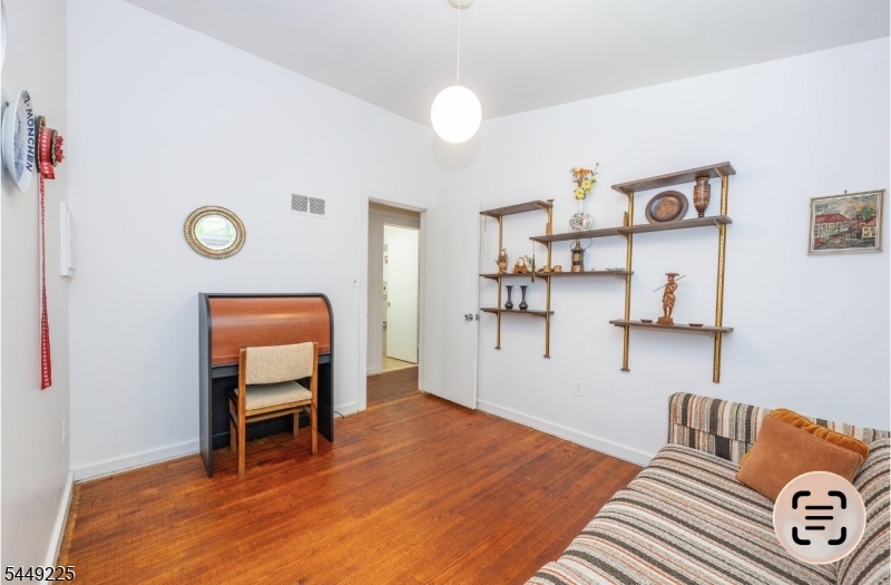 53 Old Wood Rd
