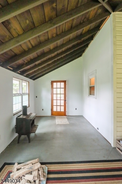 20 Mt Crest Rd