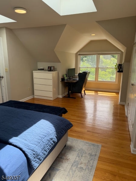 49 Schoolhouse Rd